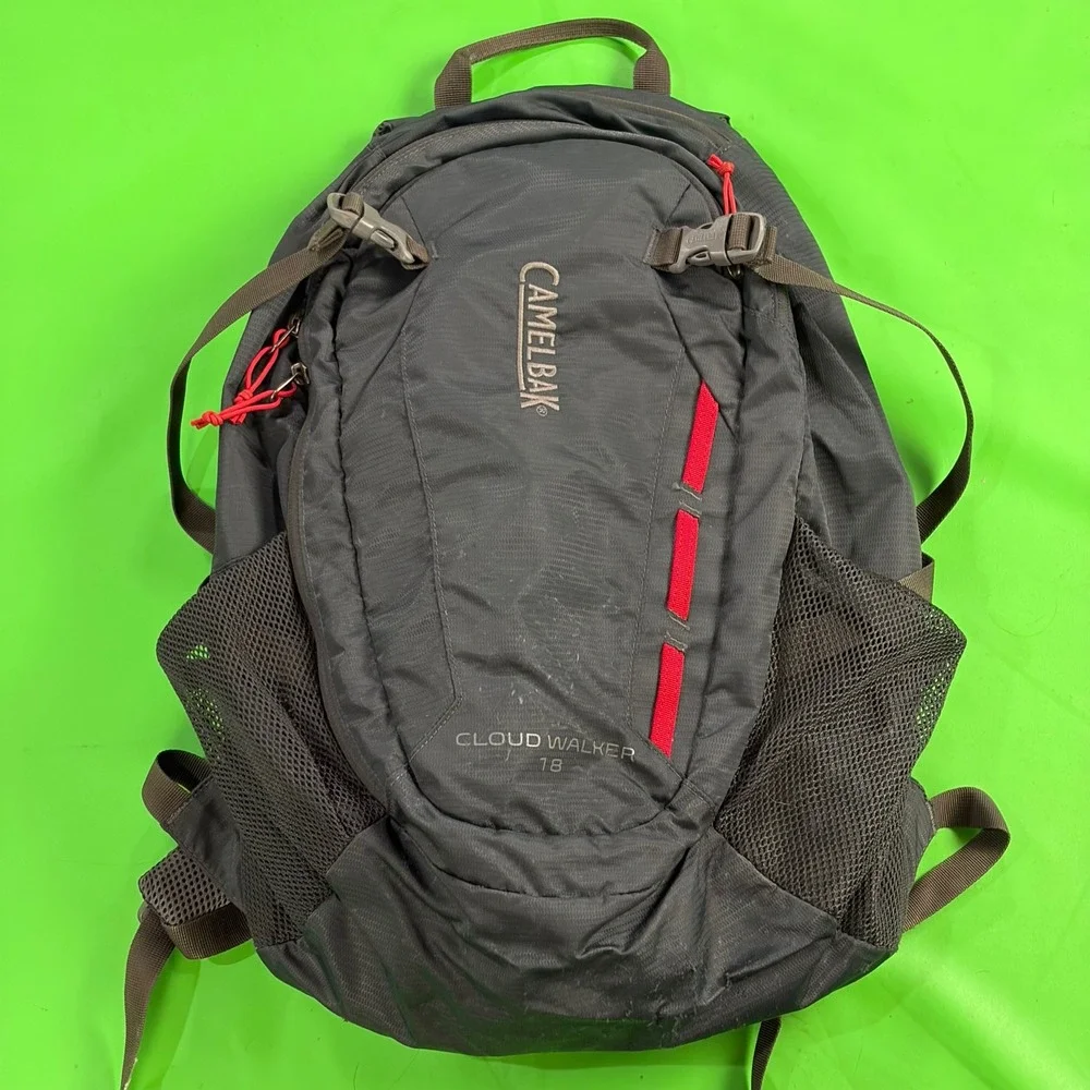 CamelBak Cloud Walker 18 Hydration Backpack Gray/Red Hiking Daypack 18L Pack Bag